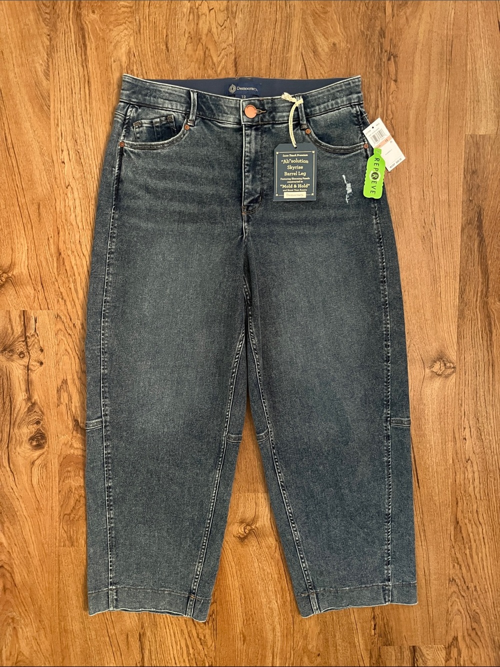 NWT Democracy Ab Solution Skyrise Relaxed Barrel Jeans